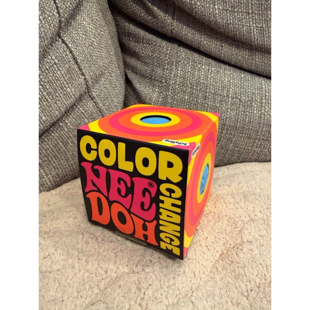 Needoh Color Changing Cube - Blue